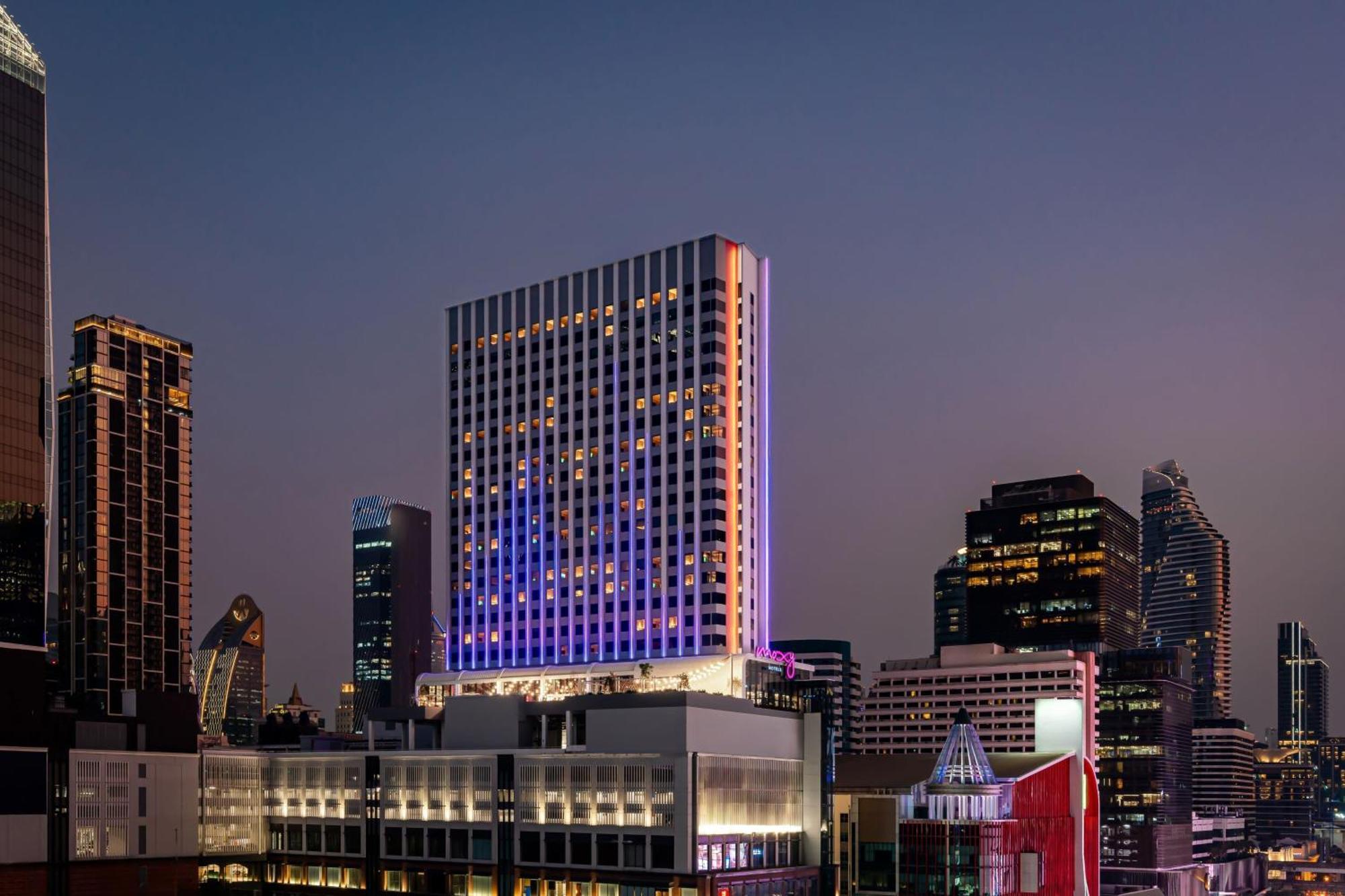 Отель Moxy Bangkok Ratchaprasong Экстерьер фото