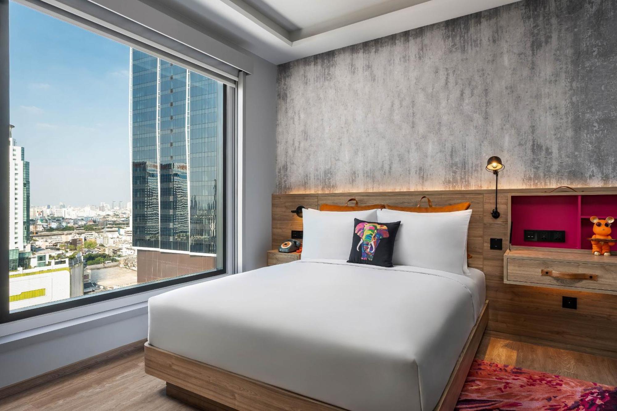 Отель Moxy Bangkok Ratchaprasong Экстерьер фото
